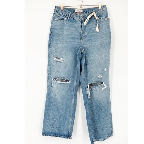 NEW Free People CRVY Fever Pitch Boyfriend Jeans 32 - Picture 3 of 13